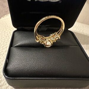 Elegant Gold Ring